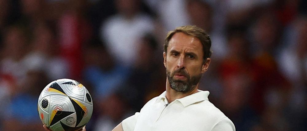 FILE PHOTO: Soccer Football - Euro 2024 - Final - Spain v England - Berlin Olympiastadion, Berlin, Germany - July 14, 2024
England manager Gareth Southgate reacts REUTERS/Lee Smith/File Photo