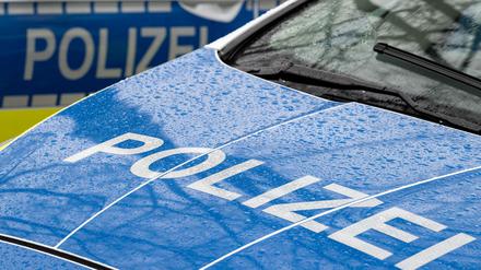 Die Polizei in Berlin hat die Wohnung einer Klimaaktivistin durchsucht. (Symbolbild)