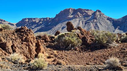 Die Landschaft in der Caldera am Vulkan Teide, Spaniens höchstem Berg. 