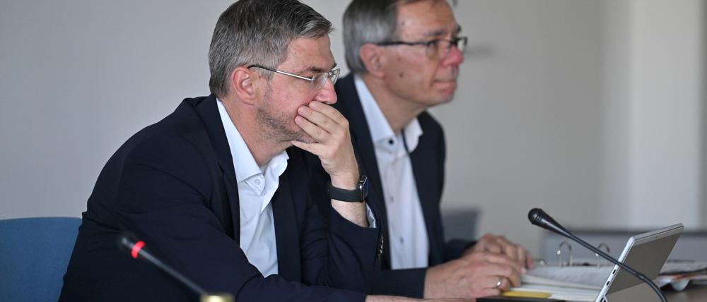 Oberbürgermeister Mike Schubert und Finanzdezernent Burkhard Exner (beide SPD), hier bei der konstituierenden Sitzung des Hauptausschusses in diesem Jahr.