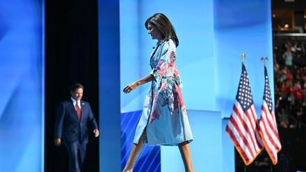 US former ambassador to the United Nations and South Carolina Governor Nikki Haley walks off stage after speaking as Florida Governor Ron DeSantis steps on, on the second day of the 2024 Republican National Convention at the Fiserv Forum in Milwaukee, Wisconsin, July 16, 2024. Days after he survived an assassination attempt Donald Trump won formal nomination as the Republican presidential candidate and picked right-wing loyalist J.D. Vance for running mate, kicking off a triumphalist party convention in the wake of last weekend's failed assassination attempt. (Photo by ANGELA WEISS / AFP)