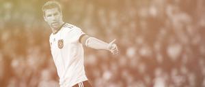 Fußballprofi Thomas Hitzlsperger während eines Länderspiels gegen Dänemark am 11. August 2010.
