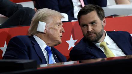 Sie wollen gemeinsam ins Weiße Haus: Der Präsidentschaftskandidat Donald Trump (l.) und sein „Running Mate“ J.D. Vance.