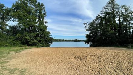 Glienicker See Berlin Kladow DLRG Badestrand Moorloch Spandau - André Görke