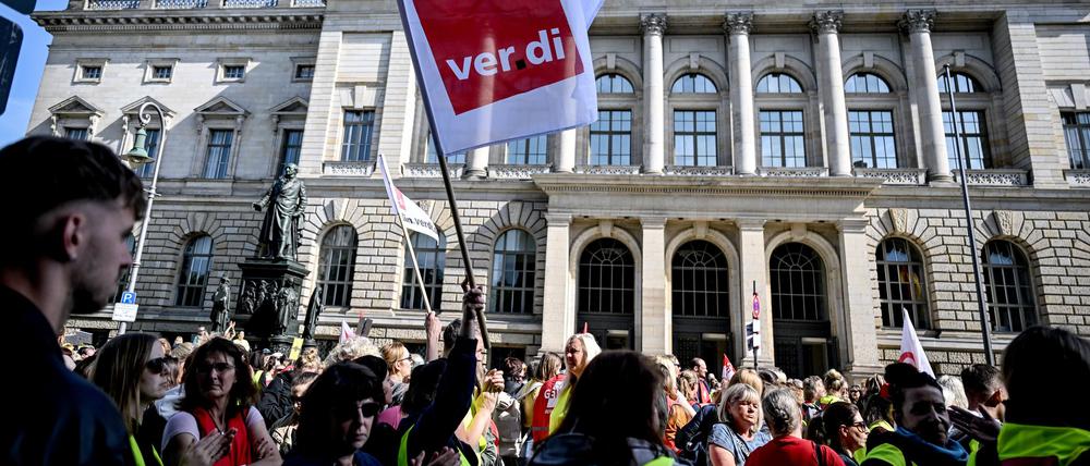 Verdi lässt für kleine Kitagruppen streiken - aber nur in den öffentlichen Betrieben.