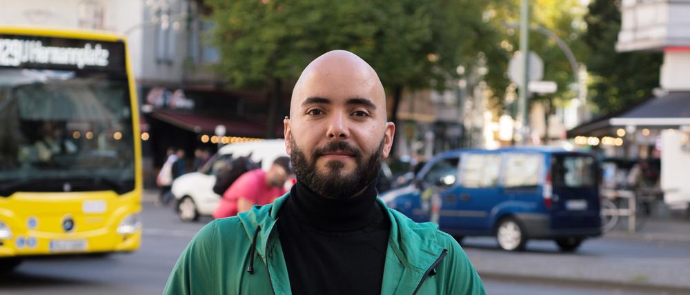 Imad Gebrael ist Doktorand an der HU Berlin und Host vom „Sonnenallee Podcast“. 
