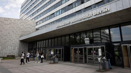 An der TZ zeigt sich, wie die Hängepartie des Senats bei den Kürzungsplänen auch die Unis verunsichert.