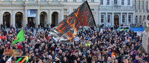 Ende Februar organisierte die Initiative „Zusammen gegen Rechts“ in Potsdam eine Demonstration gegen Rechts. Jetzt haben sich Kulturschaffende gegen den Vorsitz des AfD-Vorsitzes des Kulturausschusses positioniert.