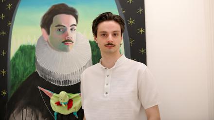 Max Grote spottet in seiner ersten Solo-Ausstellung über die selbstdarstellerische Kunstwelt. 