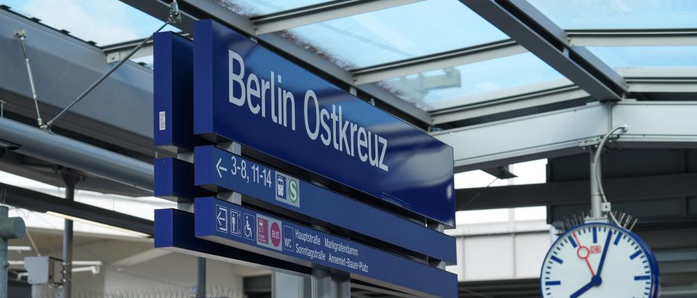 Am Bahnhof Ostkreuz kam es am Dienstag zu einer Körperverletzung durch einen Unbekannten. (Symbolbild)