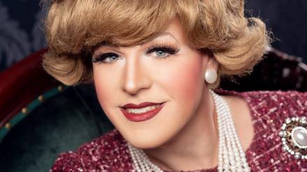 Die Berliner Drag Queen und Moderatorin Margot Schlönzke.