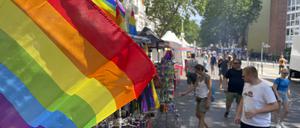 Das Lesbisch-schwule Straßenfest in Schöneberg.