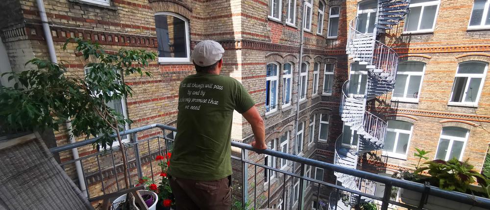 Auf einem Balkon im Hausprojekt „Scharni 29“