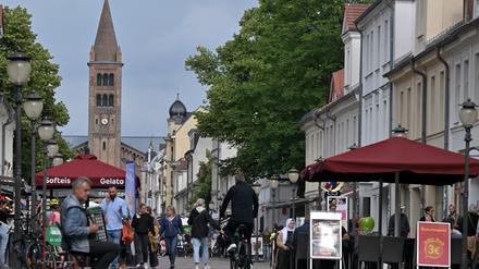 Potsdam, 05.06.2024, Lokales, Brandenburger Straße, Brandenburger Strasse, Menschen, Stadtbilder, Foto: Ottmar Winter PNN ACHTUNG: Foto ist ausschließlich für redaktionelle Berichterstattung der PNN und des TGSP! Eine kommerzielle Nutzung, z.B. Werbung, ist ausgeschlossen. Die Weitergabe an nicht autorisierte Dritte, insbesondere eine weitergehende Vermarktung über Bilddatenbanken, ist unzulässig.