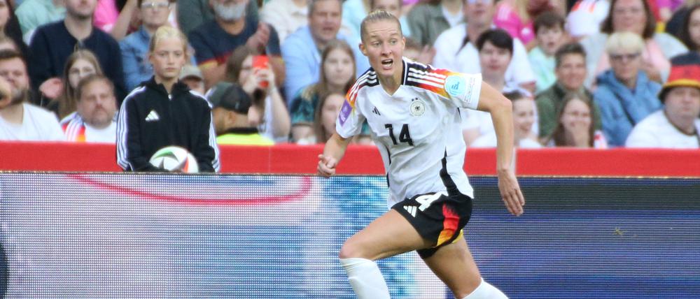 Janina Minge gehört bei Olympia zum DFB-Team.