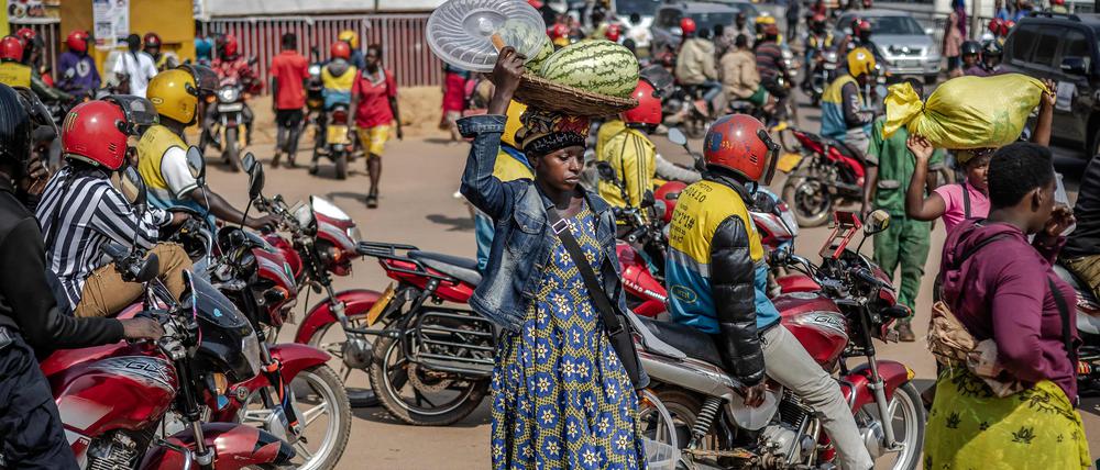 Marktszene in Kigali, der Hauptstadt von Ruanda.