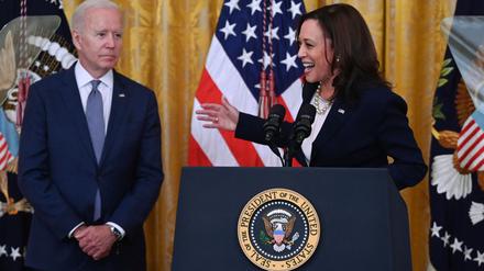 Kamala Harris tritt in die Fußstapfen von Joe Biden.  
