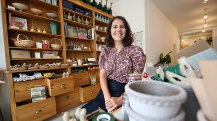 Jora Dahl, Stauden- und Saatgut-Influencerin Showroom in Potsdam.