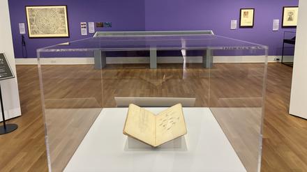 Das "Karlsruher Skizzenbuch" von Caspar David Friedrich aus dem Nachlass des mit ihm befreundeten Künstlers Georg Friedrich Kerstinng ist noch bis zum 25. August in der Ausstellung "(Un)seen Stories" im Kupferstichkabinett zu sehen. 