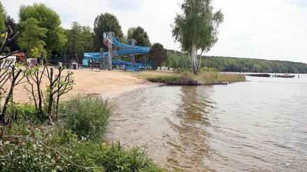 Im Waldbad Templin finden die „Potdamer Wasserrutschmeisterschaften“ statt.