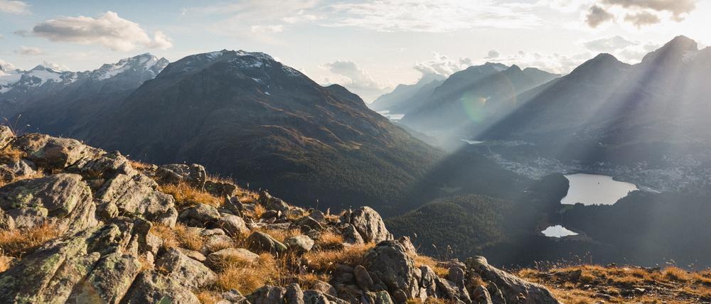 Blick von der Segantini-Hütte am Schafberg ins Oberengadin.