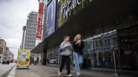 Außenansicht des Kaufhauses Galeries Lafayette an der Friedrichstraße. Foto: picture alliance/dpa/Hannes P Albert