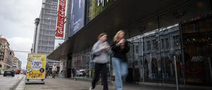 Außenansicht des Kaufhauses Galeries Lafayette an der Friedrichstraße.
