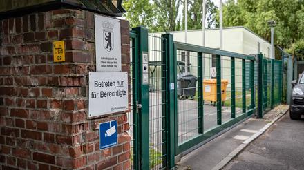 Berlin Reinickendorf Heiligensee: JVA Offener Vollzug, Kiefheider Weg