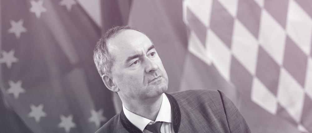 Hubert Aiwanger ist seit 2018 stellvertretender bayerischer Ministerpräsident und Staatsminister für Wirtschaft, Landesentwicklung und Energie.
