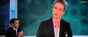 Präsident Macron im Fernsehinterview, in dem er den Vorschlag des Linkenbündnisses vom Tisch wischt: Es hatte die unbekannte Lucie Castets als Premierministerin vorgeschlagen.