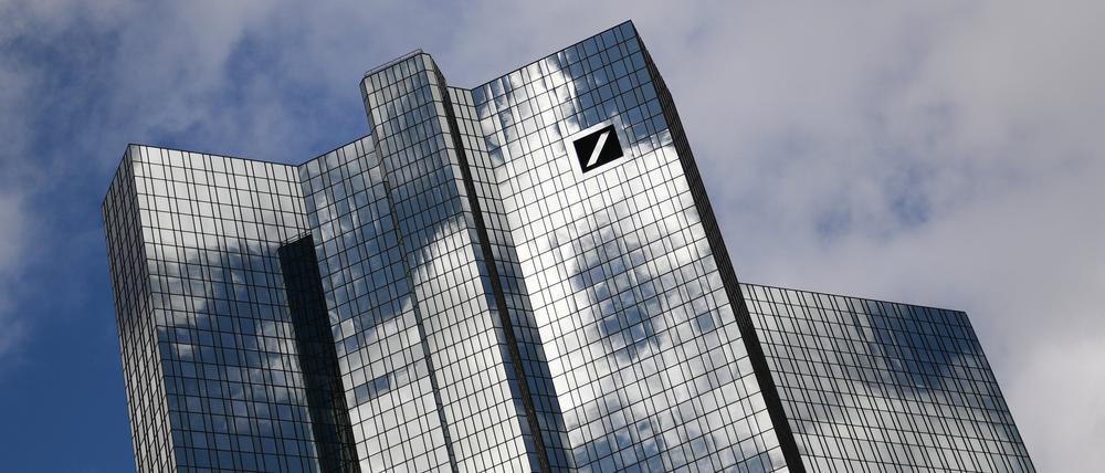 Die Deutsche Bank hat im zweiten Quartal Verluste eingefahren.