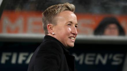 Kanadas Trainerin Bev Priestman übernimmt Verantwortung für den Drohneneinsatz bei Olympia.
