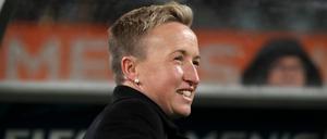 Kanadas Trainerin Bev Priestman übernimmt Verantwortung für den Drohneneinsatz bei Olympia.