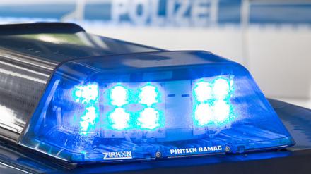 Nach dem Tod eines fünfjährigen Jungen wird jetzt ermittelt, wie es zu dem tragischen Unfall kommen konnte. (Symbolbild)