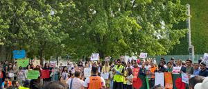 Bangladesch-Demonstration vor dem Kanzleramt.
