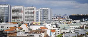 Blick auf Wohnhäuser in Berlin-Mitte. 