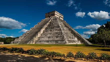 Zahlreiche Geschichten werden über die Pyramide von Chichén Itzá und die Zeit ihrer Errichtung erzählt, nicht alle sind wahr.