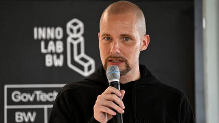 Jonas Andrulis: Der Chef von Aleph Alpha hat einen Millionenvertrag mit der Bundesagentur für Arbeit geschlossen. 