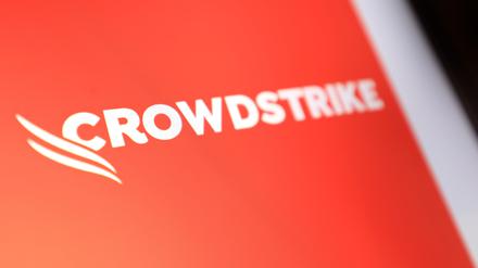 Eine IT-Panne bei der Cybersicherheitsfirma Crowdstrike hat weltweit massive technische Störungen verursacht.