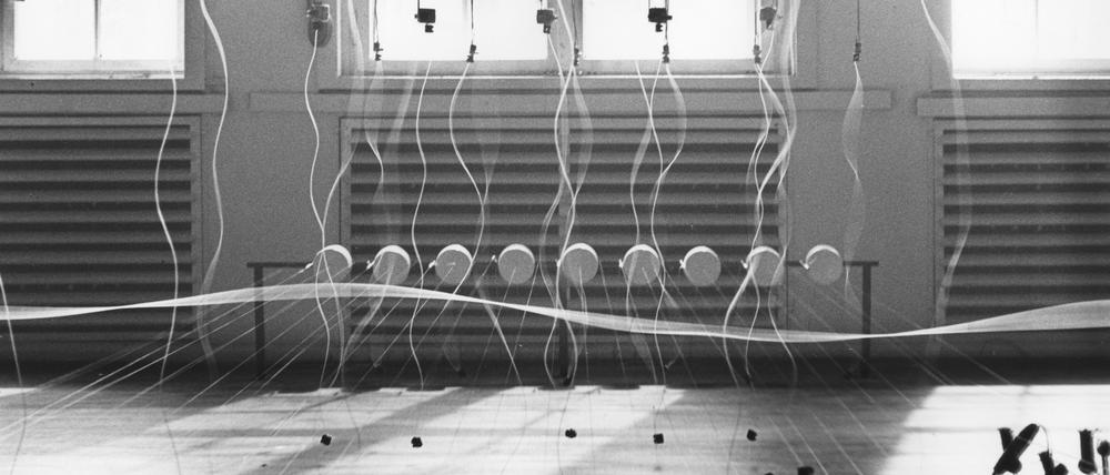 Klanginstallation des Fluxus-Altmeisters Paul Panhuysen von 1985.