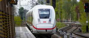 Lokführer legen in ihrer Arbeitszeit immer weniger Strecke zurück. 