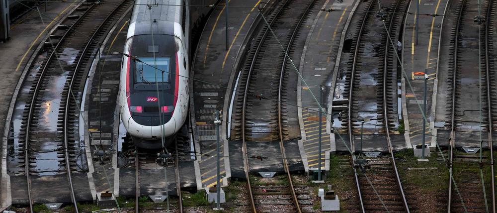 Ein TGV in Paris