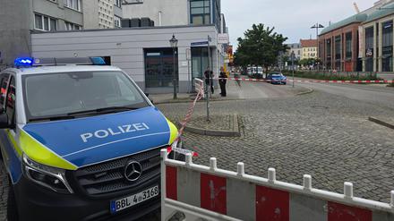 Von der Sperrungen waren Wohnungen und ein Einkaufszentrum betroffen.