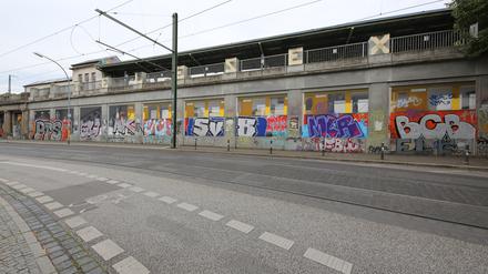 Am S-Bahnhof Babelsberg versammeln sich desöfteren Jugendliche. 