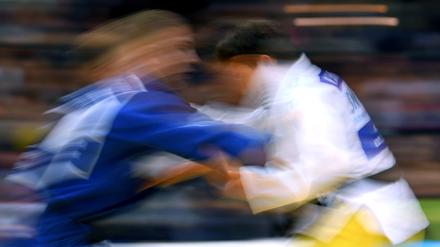 Judo, Männer, Bundesliga, Hamburger JT: Remis im ersten Heimkampf gegen Walheim. Judoka aus Russland und Belarus dürfen bei der WM starten. (zu dpa: «Trotz Startrecht für Russen: Deutscher Judo-Bund bei WM dabei») +++ dpa-Bildfunk +++