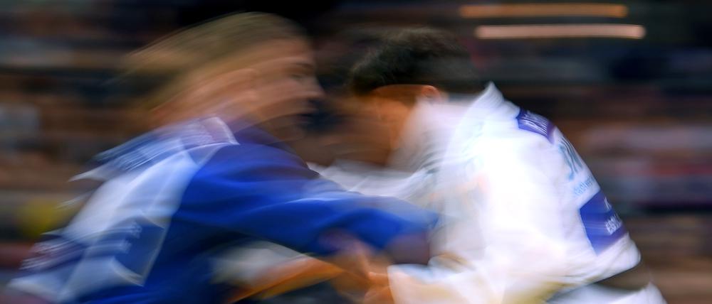 Judo, Männer, Bundesliga, Hamburger JT: Remis im ersten Heimkampf gegen Walheim. Judoka aus Russland und Belarus dürfen bei der WM starten. (zu dpa: «Trotz Startrecht für Russen: Deutscher Judo-Bund bei WM dabei») +++ dpa-Bildfunk +++