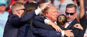 Donald Trump sagt: „Es war leider eine Kugel, die mein Ohr traf.“