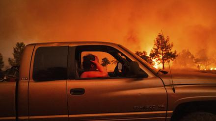 Im Norden Kaliforniens hat sich ein Waldbrand in den vergangenen Tagen massiv ausgebreitet.