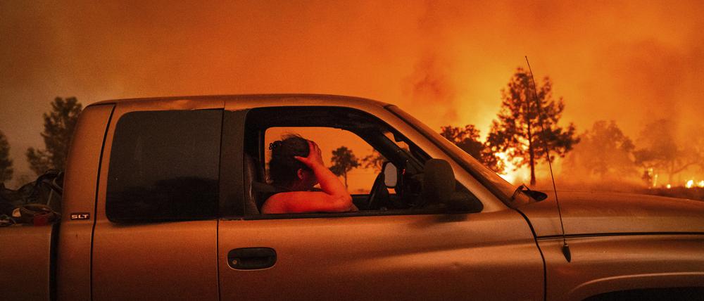 Im Norden Kaliforniens hat sich ein Waldbrand in den vergangenen Tagen massiv ausgebreitet.