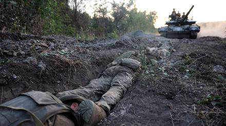 Ukrainische Soldaten bei einer Übung. (Symbolbild)